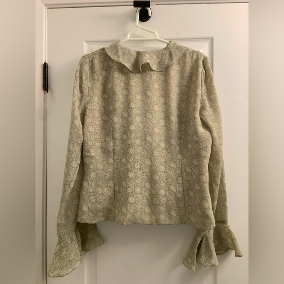 Floral Ruffle pistachio Color Blouse - Picture 6 of 7